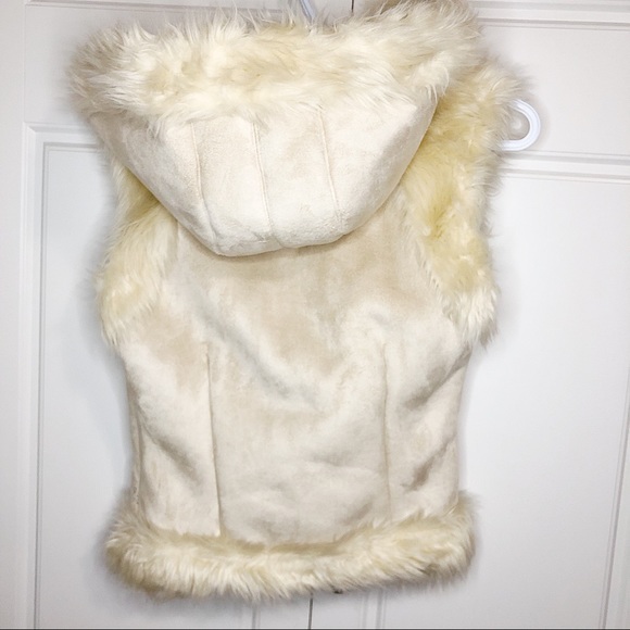 Urban Behaviour Beige Faux Fur Vest Hoodie Jacket - Picture 6 of 8